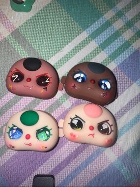 Baby Three Faces 50% lot of 4